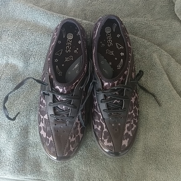 Bzees Shoes - Bzees Leopard lace up sneakers Comfortable, soft